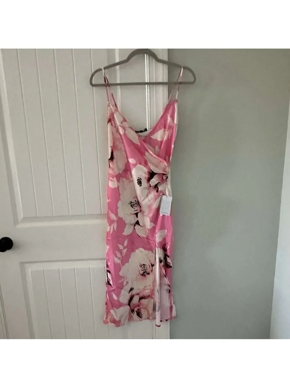 Lulus-Floral Pink Slipdress- size XS-NWT - Picture 7 of 13